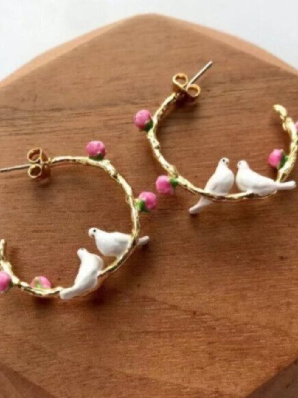Les Nereides DOVE COUPLE AND SMALL PEONIES HOOP EARRINGS - Picture 6 of 6